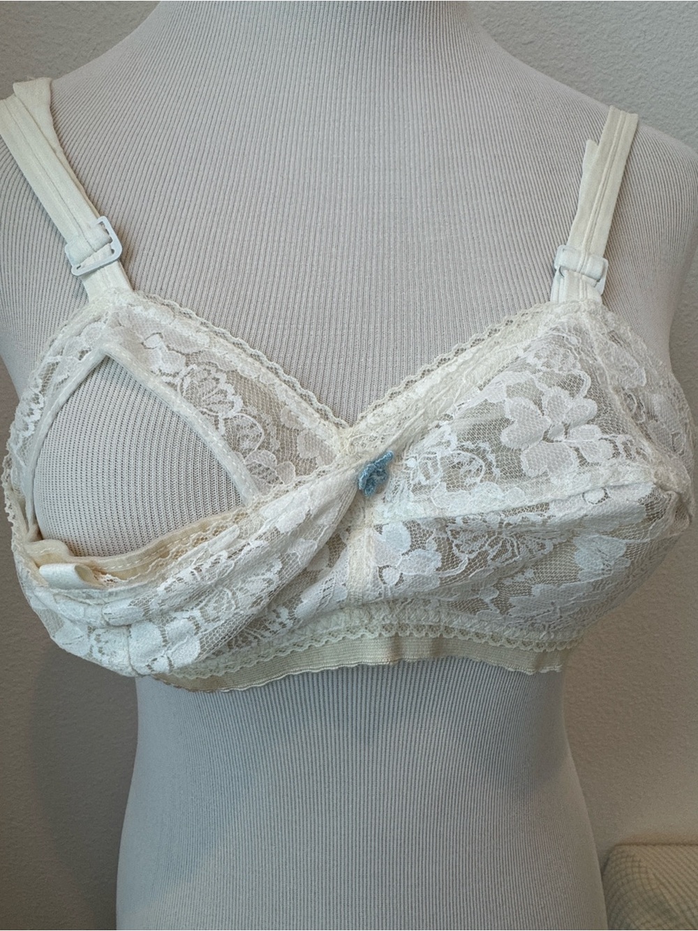 Vintage Cameo Coutures Nursing Bra 34BB White Lace USA Maternity Bralette